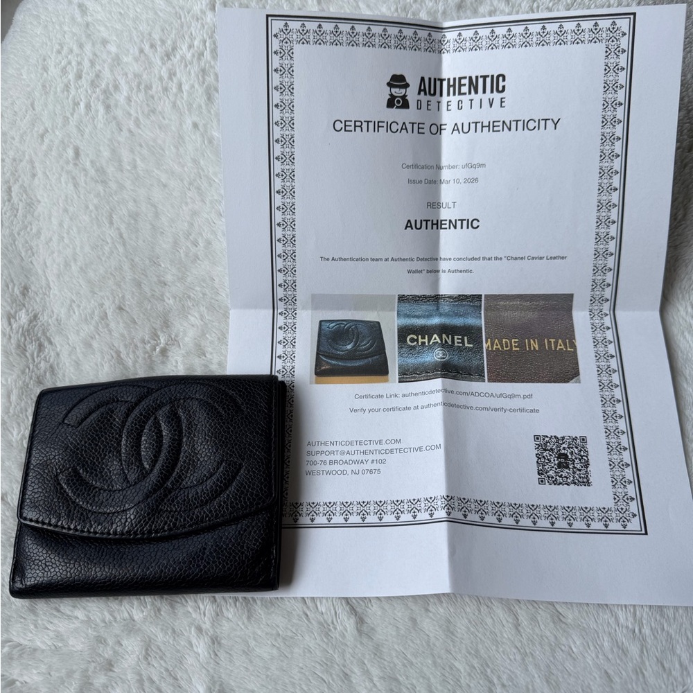 Channel caviar leather compact wallet Authentic with COA black - Picture 2 of 10